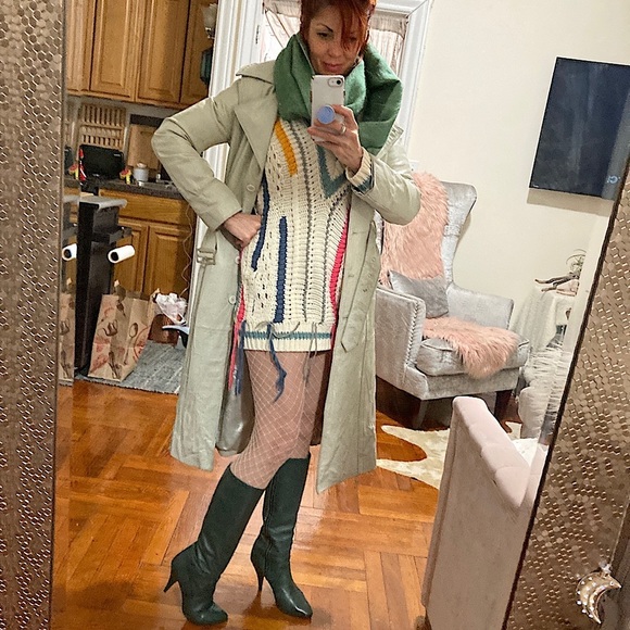 Sweater - Picture 6 of 7